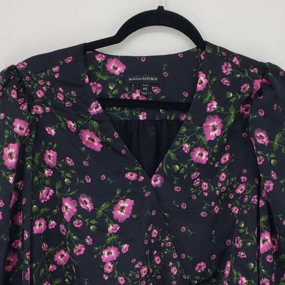 Banana Republic Floral Satin Wrap Top - Picture 7 of 13